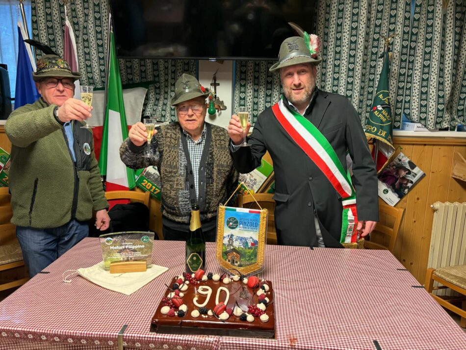 Il Gruppo Alpini Pinzolo Ha Festeggiato I Anni Dell Alpino Filippino